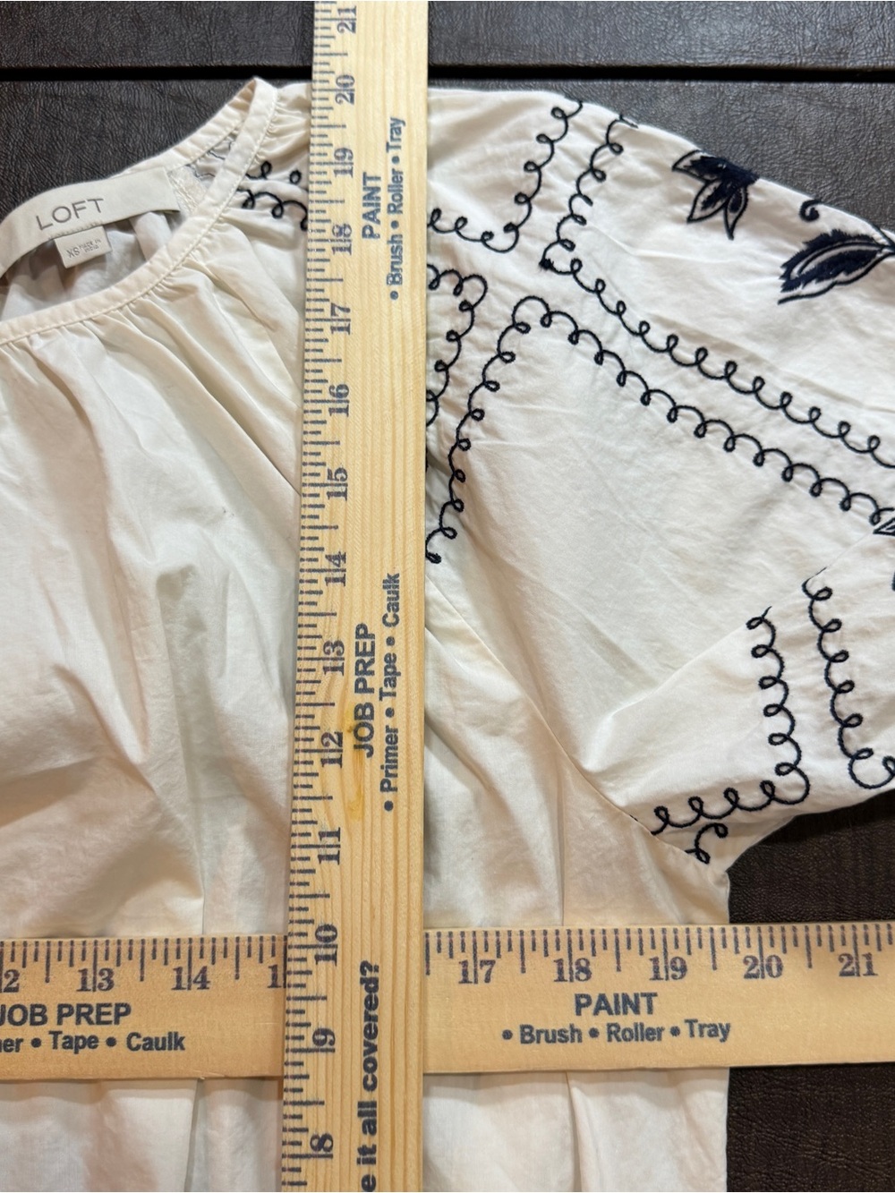 LOFT White Poplin Blouse with Navy Embroidered Sleeves Sz XS - Picture 5 of 8